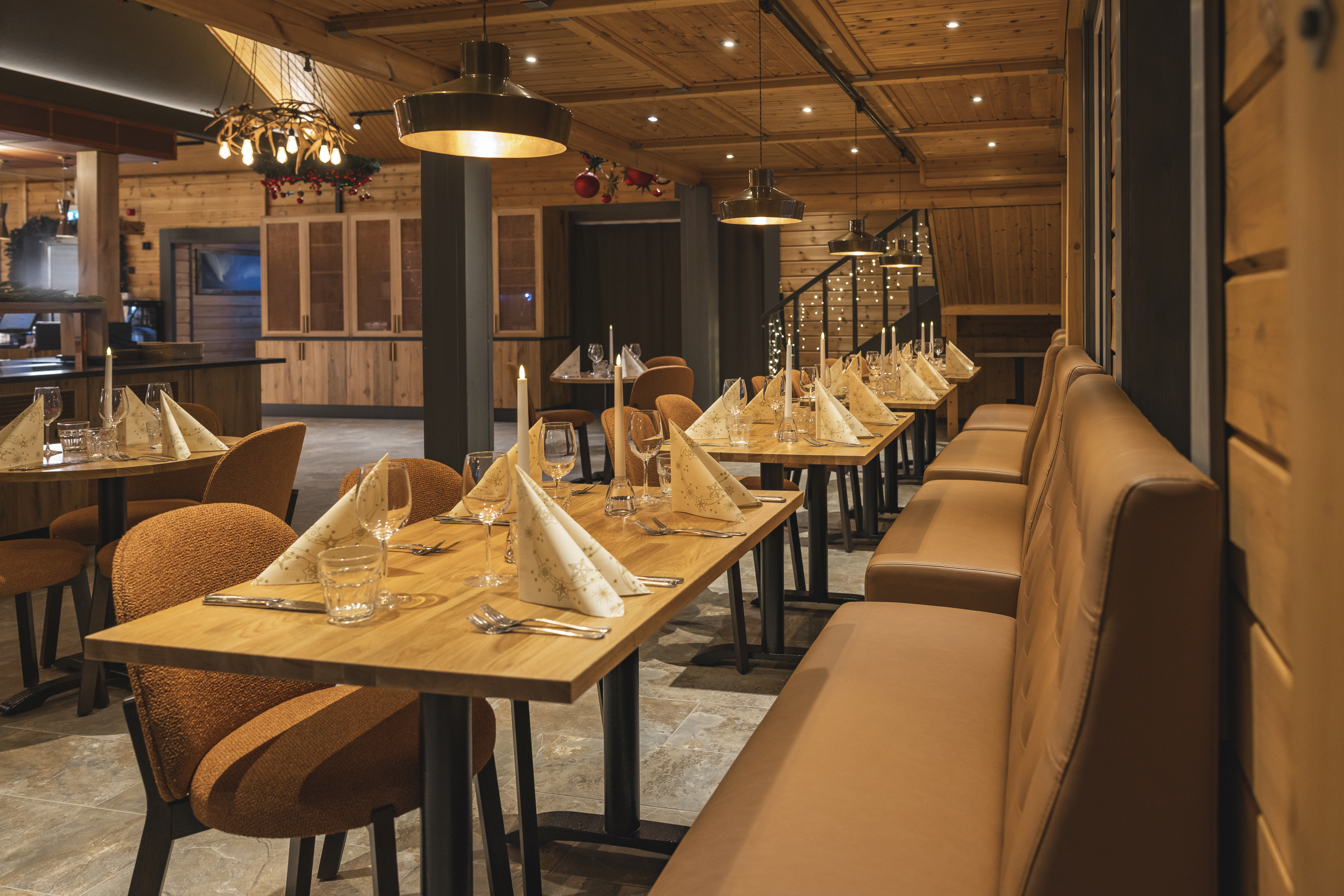 Restaurant & Dining